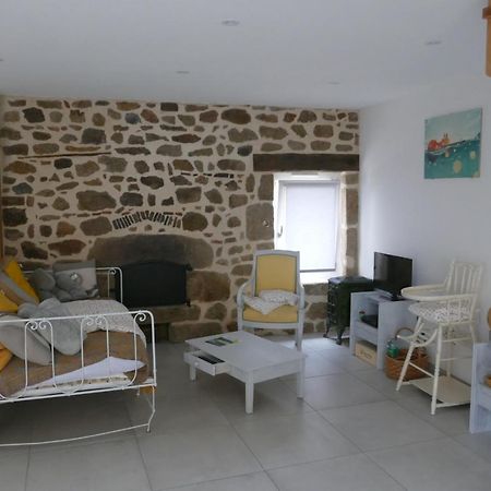La Bergerie Des Moureres Villa Trezioux Luaran gambar