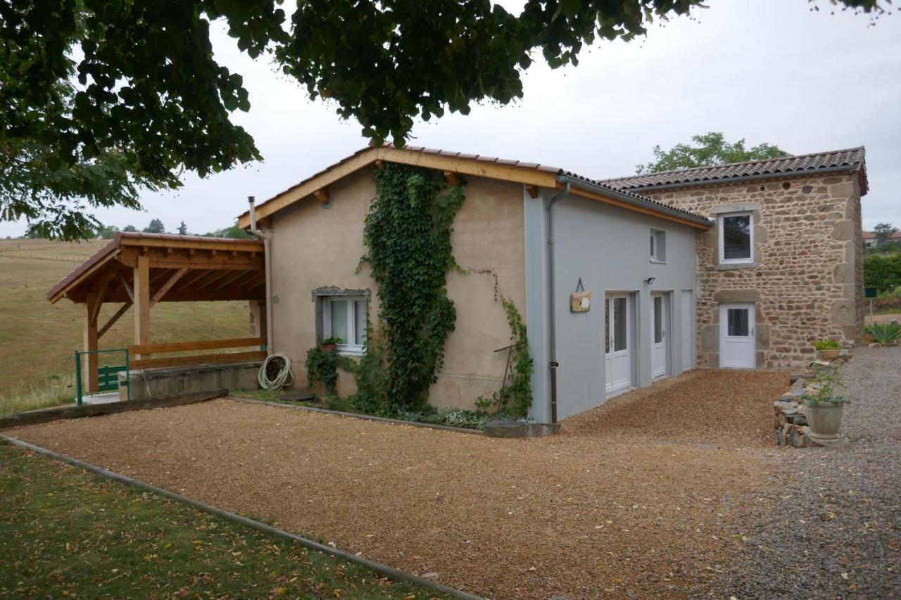 La Bergerie Des Moureres Villa Trezioux Luaran gambar